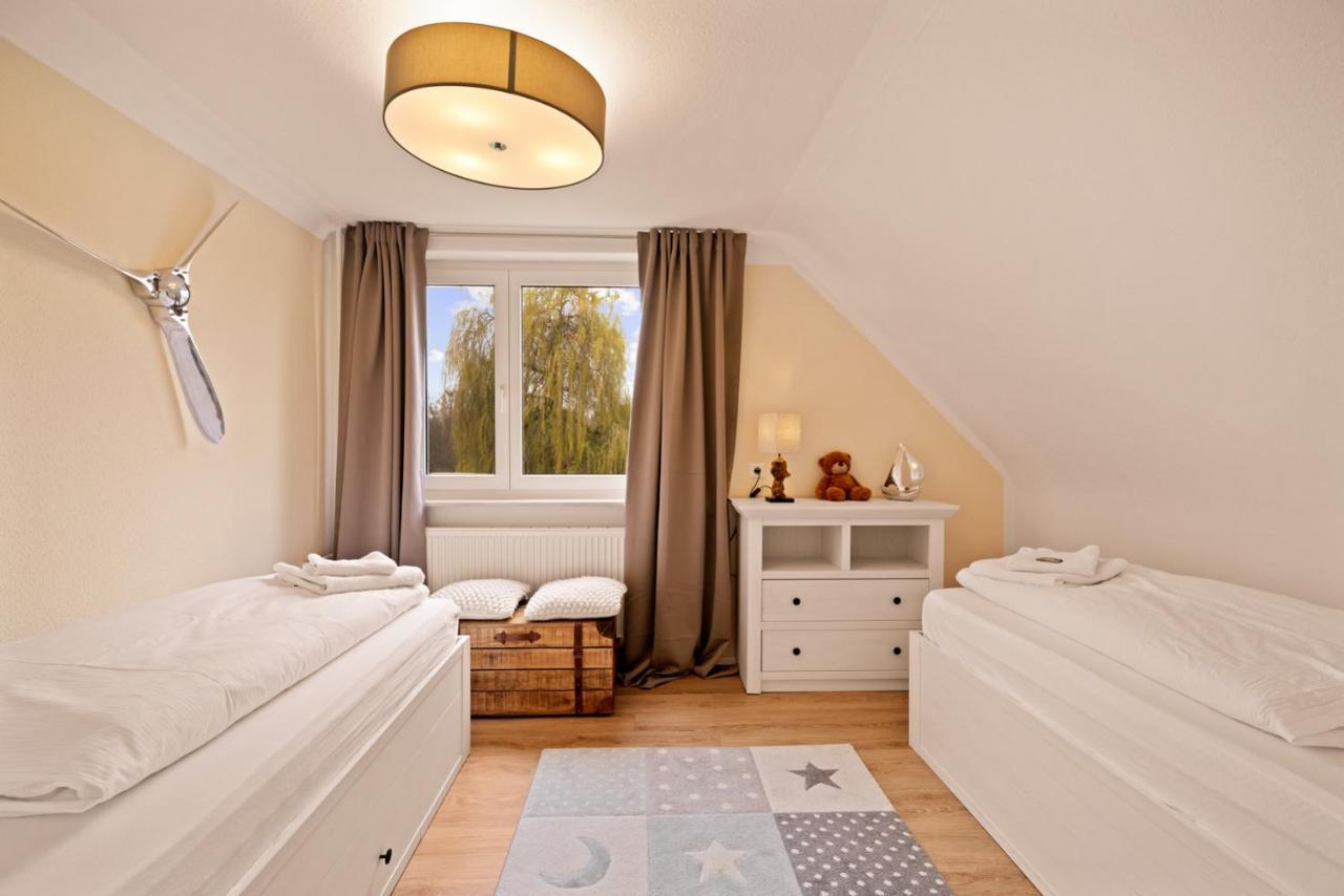 Ferien-Apartment Eisvogel Im Naturschutzgebiet Mit Privatstrand Friedrichshafen Ngoại thất bức ảnh
